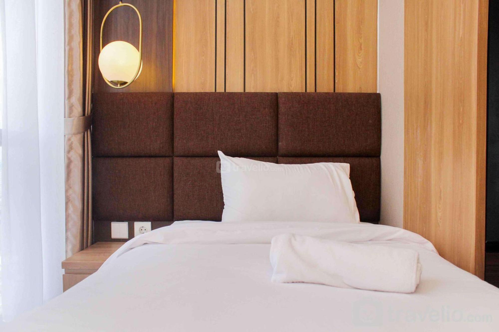 Apartemen Stunning And Comfy 2br + Study At Sudirman By Travelio