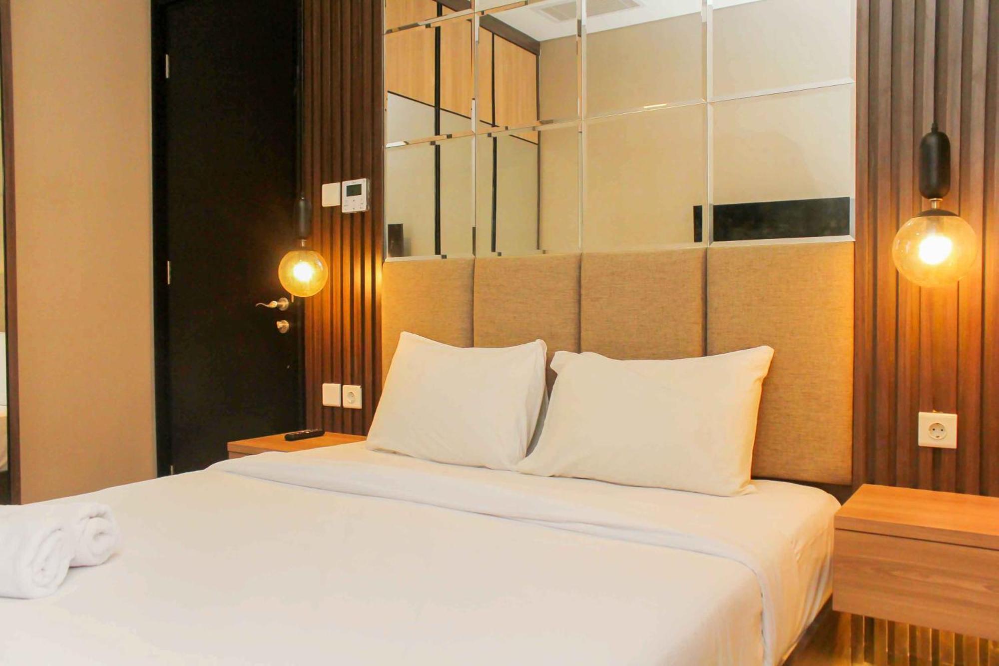 Stunning And Comfy 2br + Study At Sudirman By Travelio Apartemen Jakarta